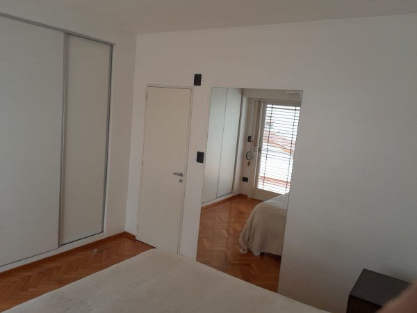 Excelente Duplex Reciclado con 3 dormitorios y Cochera Cubierta