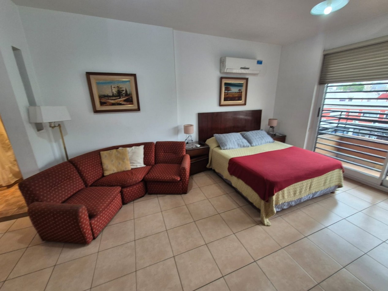 Comodo Monoambiente con Balcon al Frente Apto Credito