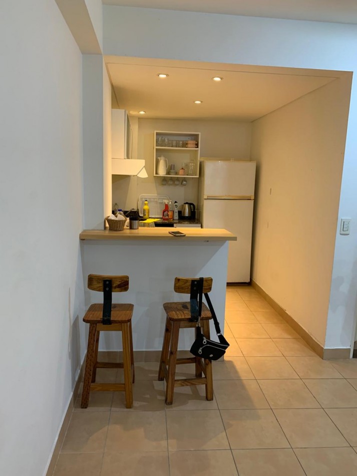 Comodo Monoambiente con Balcon al Frente Apto Credito