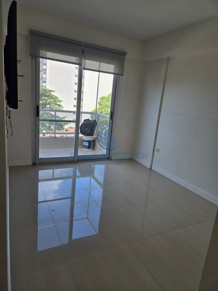 Semipiso 4 Amb. con Cochera y Baulera en Edif. con Amenities