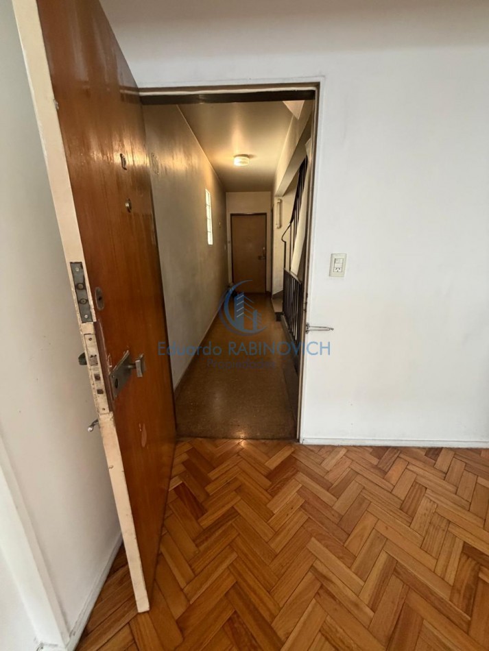 Dpto. 3 Ambientes Al Cfre. con Excelente Ubicacion