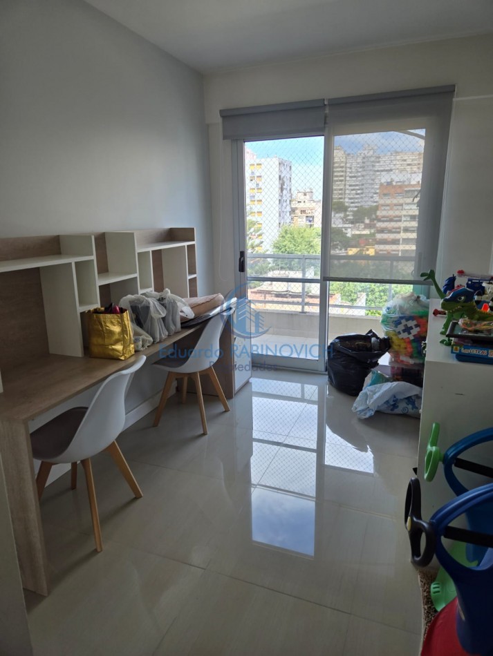 Semipiso 4 Amb. con Cochera y Baulera en Edif. con Amenities